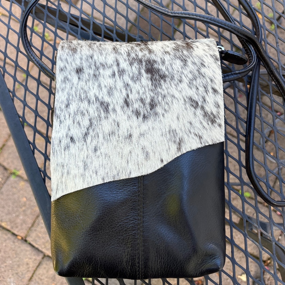 ili New York leather cross body bag
